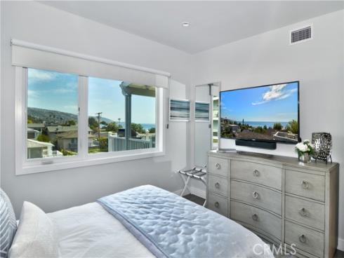166 Fairview Street, Laguna Beach, CA