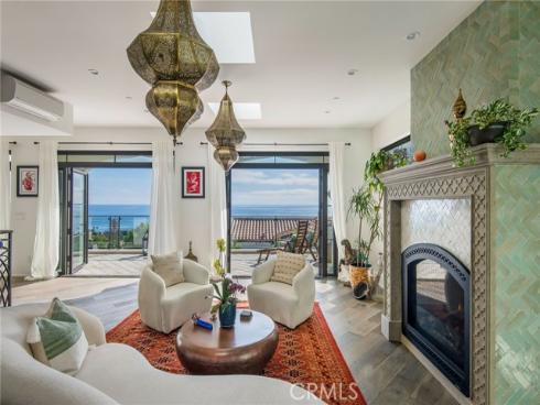 825  Coast View   Drive, Laguna Beach, CA