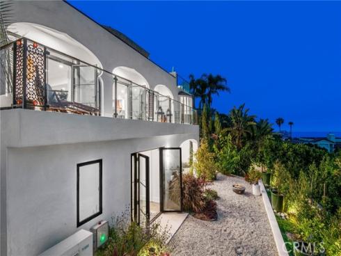 825  Coast View   Drive, Laguna Beach, CA