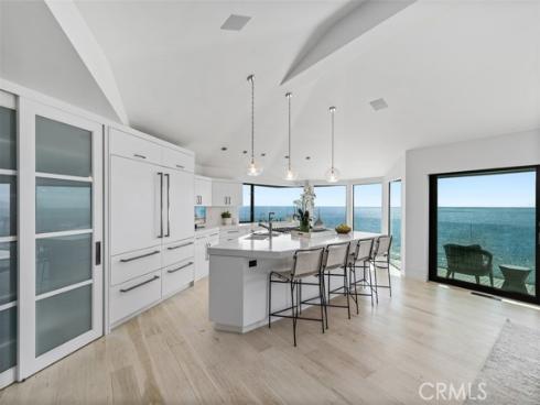 32 N La Senda   Drive, Laguna Beach, CA