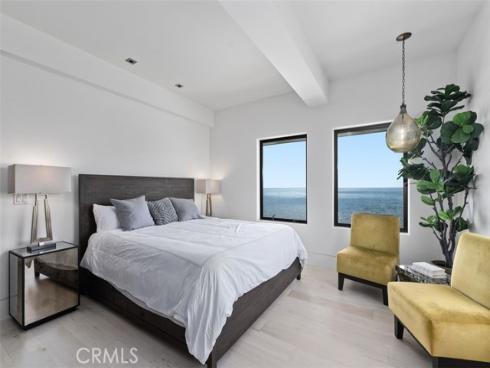 32 N La Senda   Drive, Laguna Beach, CA