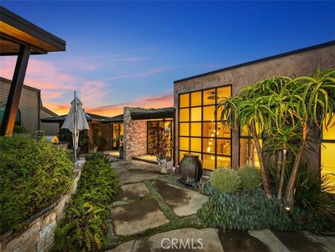 32 N La Senda   Drive, Laguna Beach, CA