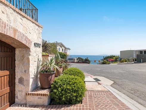 1292  Cliff   Drive, Laguna Beach, CA