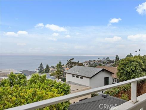 2961  Rounsevel  , Laguna Beach, CA