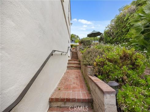 2961  Rounsevel  , Laguna Beach, CA