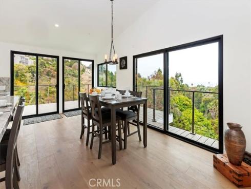 990  Meadowlark   Drive, Laguna Beach, CA