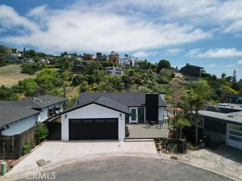 990  Meadowlark   Drive, Laguna Beach, CA