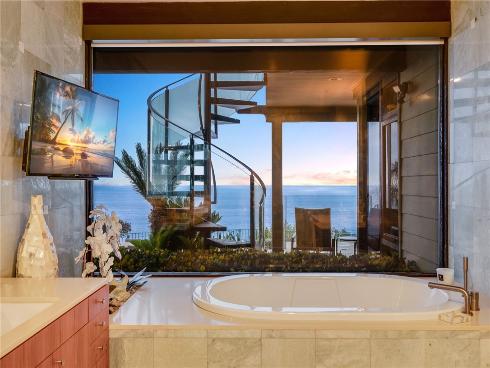 32091  Coast Highway  , Laguna Beach, CA