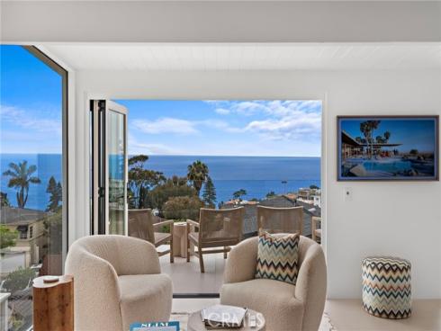 2845  Rounsevel  , Laguna Beach, CA