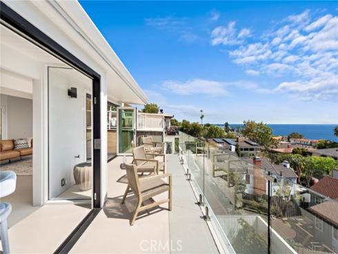 2845  Rounsevel  , Laguna Beach, CA