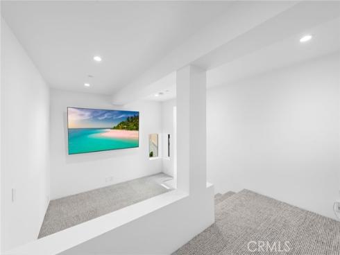 2845  Rounsevel  , Laguna Beach, CA