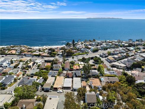 2845  Rounsevel  , Laguna Beach, CA