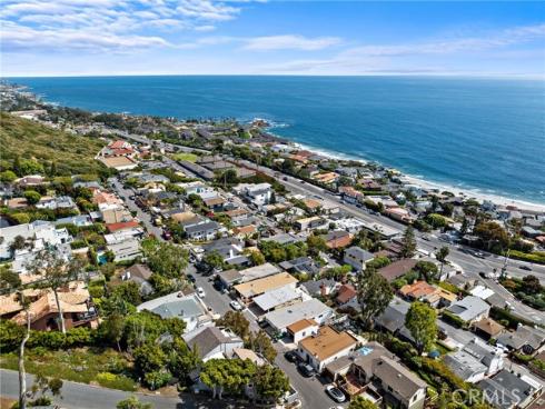 2845  Rounsevel  , Laguna Beach, CA