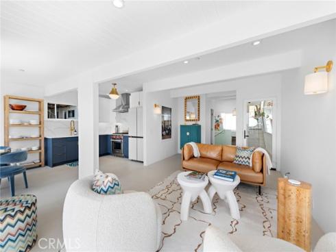 2845  Rounsevel  , Laguna Beach, CA