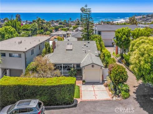 575  Blumont  , Laguna Beach, CA