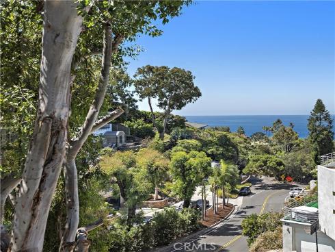 862  Summit   Drive, Laguna Beach, CA