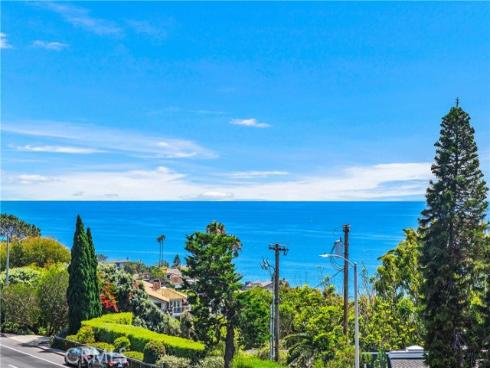 32146  Coast Hwy  , Laguna Beach, CA