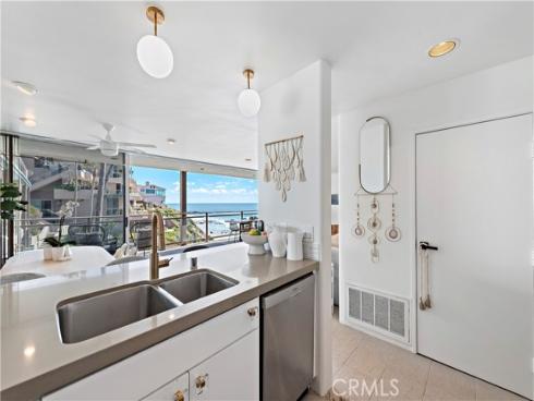 1585 S Coast  32 , Laguna Beach, CA