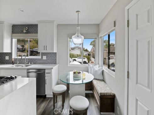 284  Chiquita   Street, Laguna Beach, CA