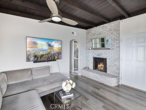 284  Chiquita   Street, Laguna Beach, CA