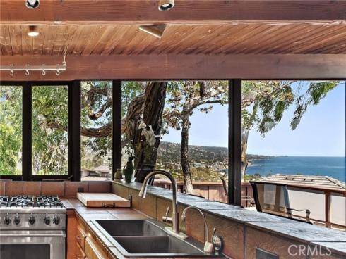 394  Pinecrest   Drive, Laguna Beach, CA