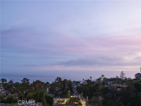 531  Allview  , Laguna Beach, CA