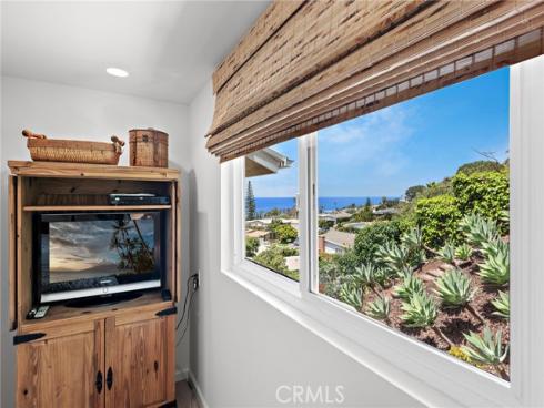 21662  Ocean Vista  D  Drive, Laguna Beach, CA