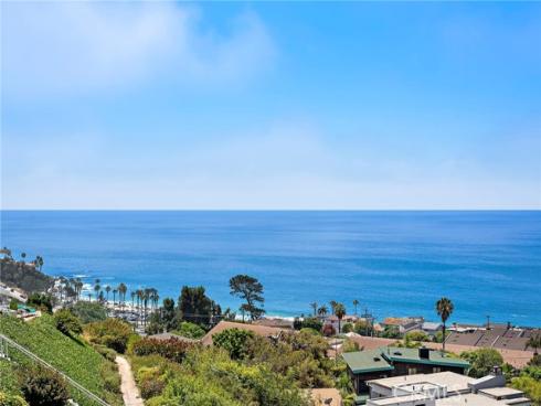 21662  Ocean Vista  D  Drive, Laguna Beach, CA