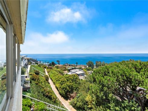 21662  Ocean Vista  D  Drive, Laguna Beach, CA