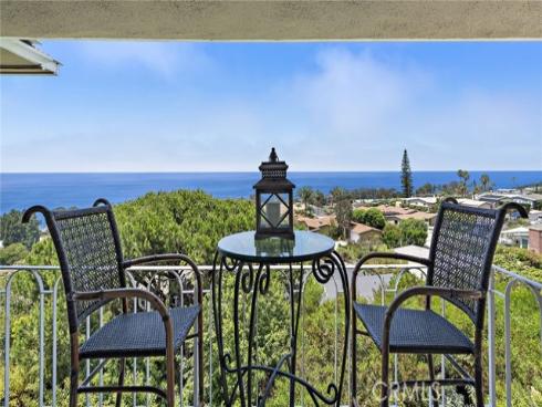 21662  Ocean Vista  D  Drive, Laguna Beach, CA