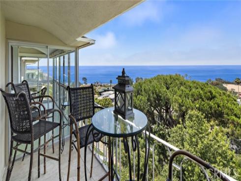 21662  Ocean Vista  D  Drive, Laguna Beach, CA