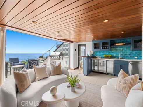 155  Oak   Street, Laguna Beach, CA