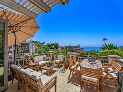 32002  Coast Hwy  , Laguna Beach, CA