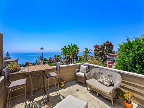 32002  Coast Hwy  , Laguna Beach, CA