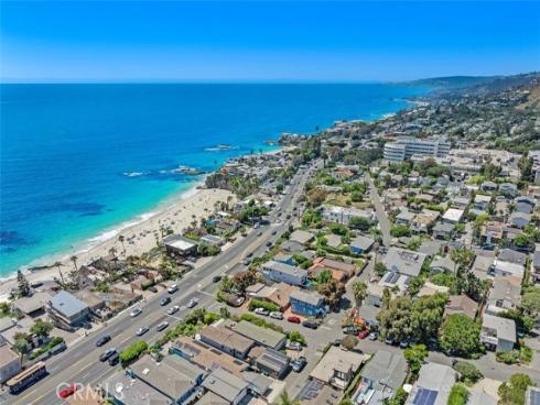 32002  Coast Hwy  , Laguna Beach, CA