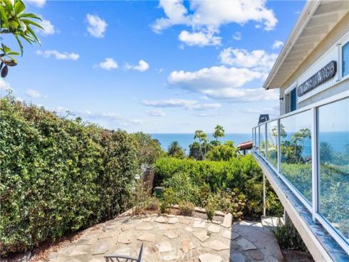 1445  Hillcrest   Drive, Laguna Beach, CA