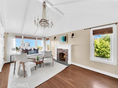 451  Hawthorne   Road, Laguna Beach, CA