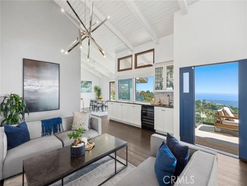 31452  Holly   Drive, Laguna Beach, CA