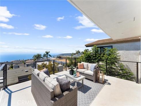 869  Santa Ana   Street, Laguna Beach, CA