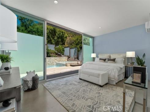 276  Canyon Acres   Drive, Laguna Beach, CA