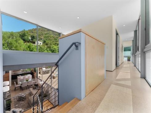 276  Canyon Acres   Drive, Laguna Beach, CA