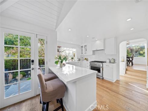 31847  8th   Avenue, Laguna Beach, CA