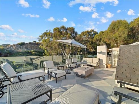 31847  8th   Avenue, Laguna Beach, CA