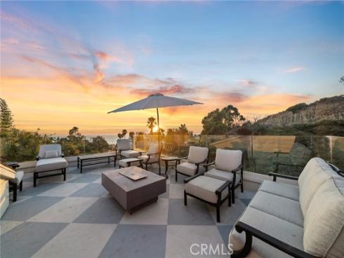 31847  8th   Avenue, Laguna Beach, CA