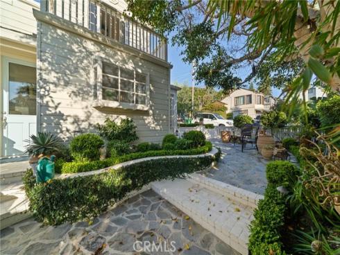 31847  8th   Avenue, Laguna Beach, CA