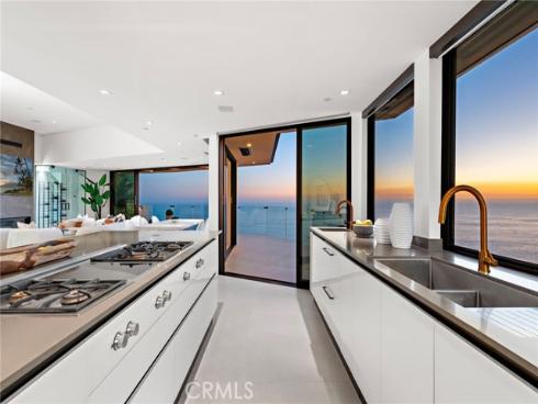 521  Alta Vista   Way, Laguna Beach, CA