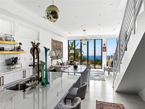 895  Quivera   Street, Laguna Beach, CA