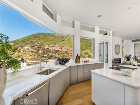 547  Temple Hills   Drive, Laguna Beach, CA