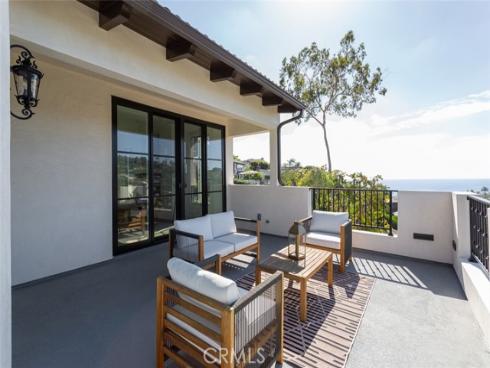 1060  Van Dyke   Drive, Laguna Beach, CA