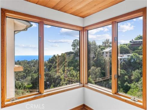 967  Meadowlark   Lane, Laguna Beach, CA